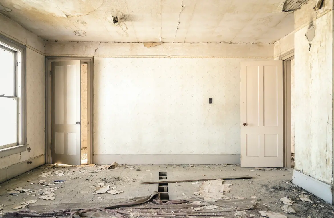 Waste disposal crew managing a cleanout project in Salford